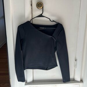 Abercrombie long sleeve top asymmetrical